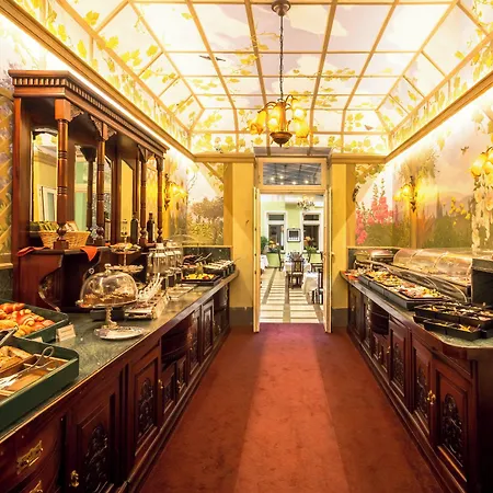 Myer's Hotell 4*