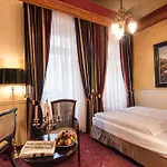 Hotel Myer's 4*
