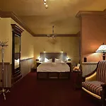 Myer's Hotel