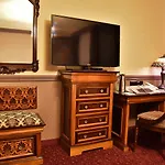 Myer's Hotel 4*