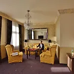 Myer's Hotel