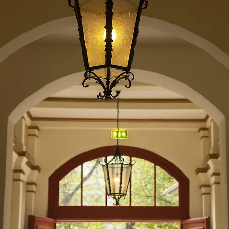 Myer's Ξενοδοχείο 4*