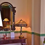 Hotel Myer's 4*