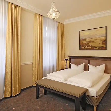 Hotel Myer's 4*