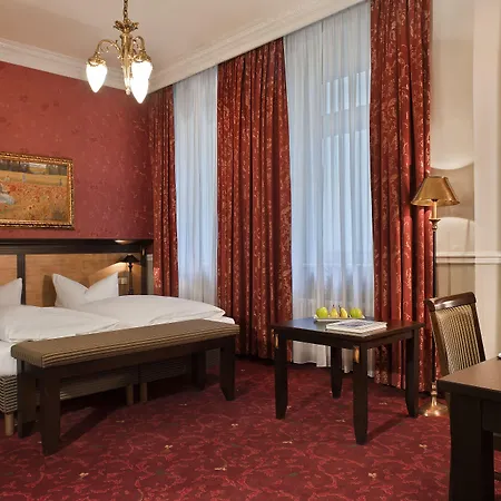 Myer's Hotel 4*