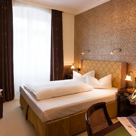 Myer's Hotel 4*
