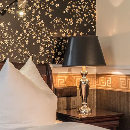 Hotel Myer's