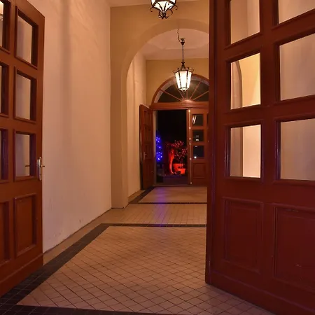 Hotel Myer's